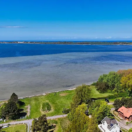 Surfers Paradise Wiek Luv Wiek auf Rügen